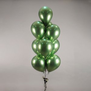 "Зеленый монохром" фонтан из 10 воздушных шаров