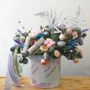 Композиция в шляпной коробке "Волшебство"