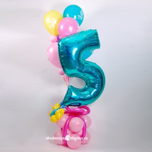 Фигура из шаров "Цифра с подарком"