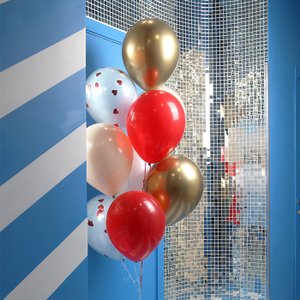 "Признание" фонтан из 9 воздушных шаров