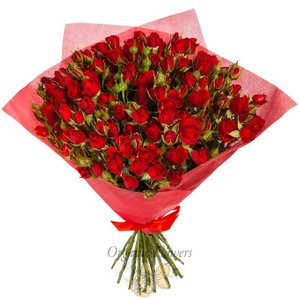 Монобукет из 15 красных кустовых роз