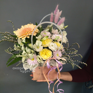 Цветочная композиция в сумке "Мэнди"