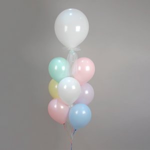 "Макаронс" фонтан из 9 воздушных шаров