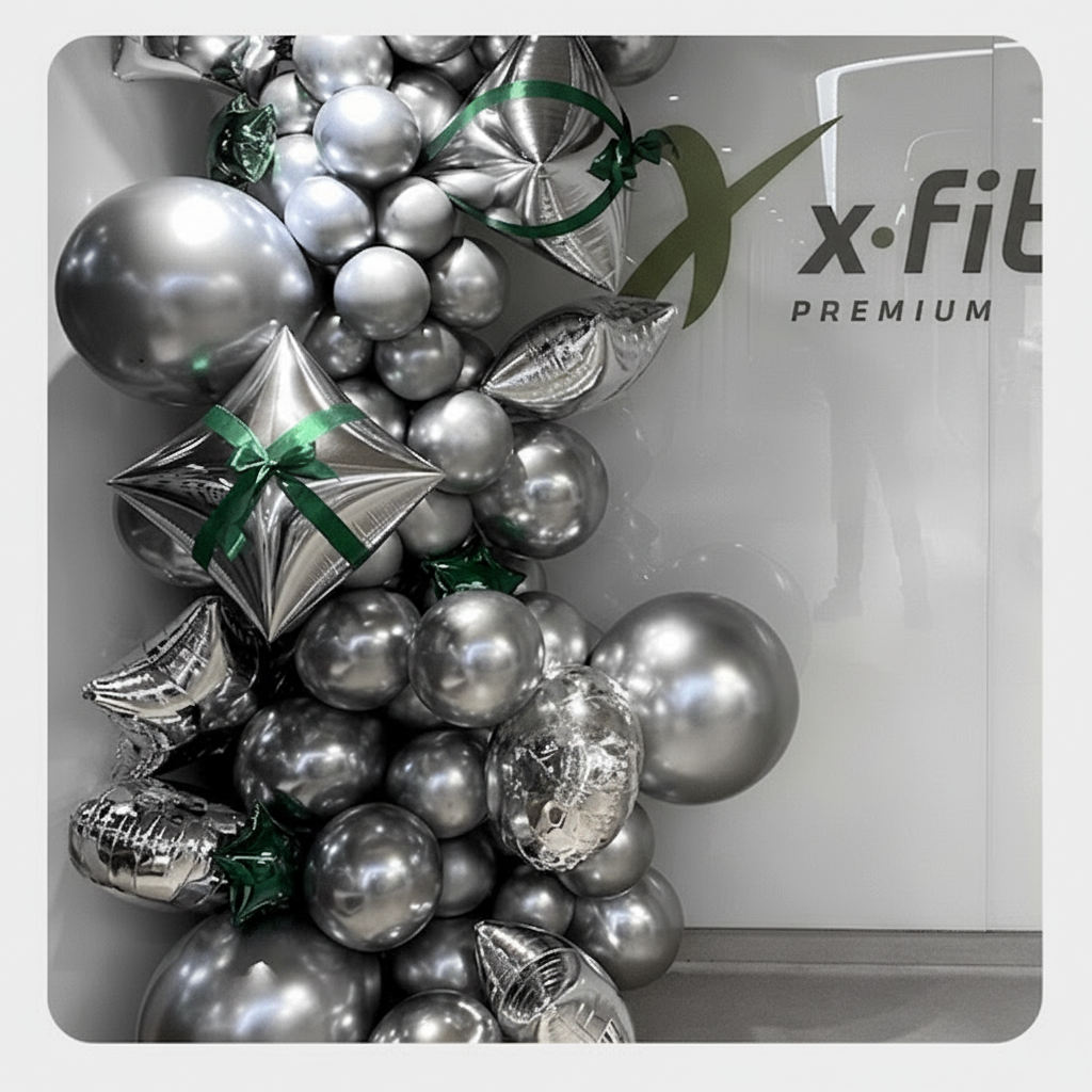 Разнокалиберная гирлянда из шаров Хром с декором