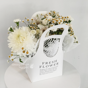 Цветочная композиция в сумке "Валери"