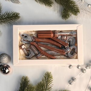 Шоколад ручной работы "Инструменты"